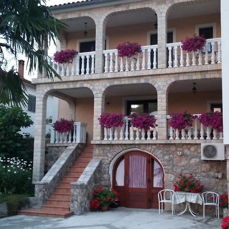 Apartment Samanic Malinska Kültér fotó