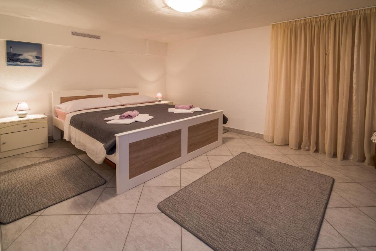 Apartment Samanic Malinska Kültér fotó