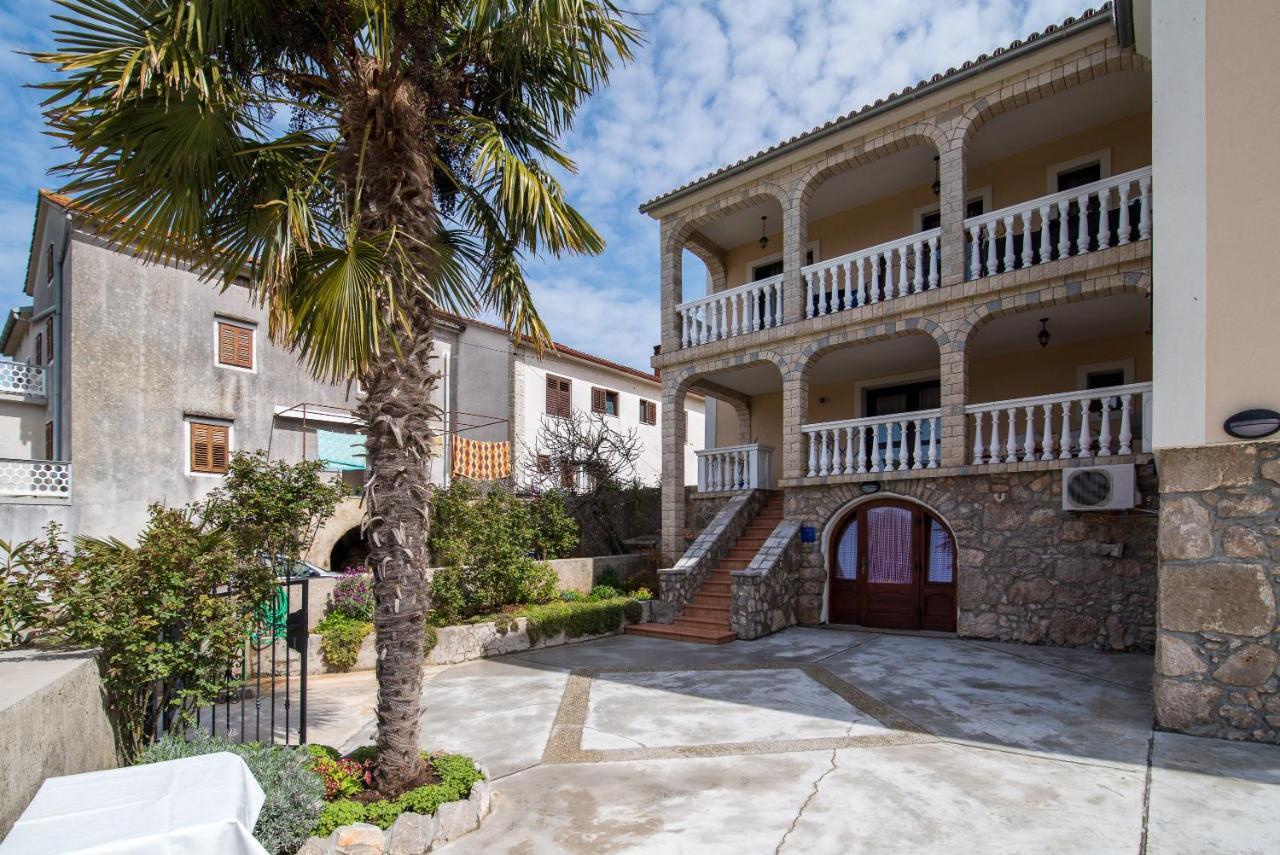 Apartment Samanic Malinska Kültér fotó