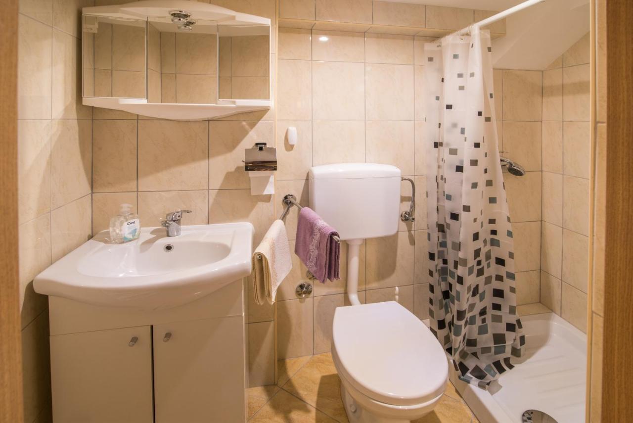 Apartment Samanic Malinska Kültér fotó